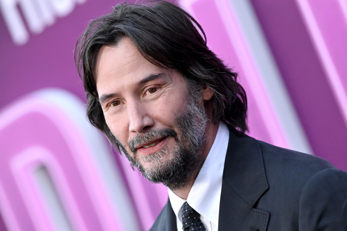 Keanu Reeves Fondly Recalls Late Co-Star Gene Hackman: 'Total Pro and A ...