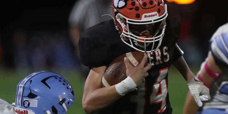Greenfield-Northwestern rolls past Triopia 35-12 to become playoff ...