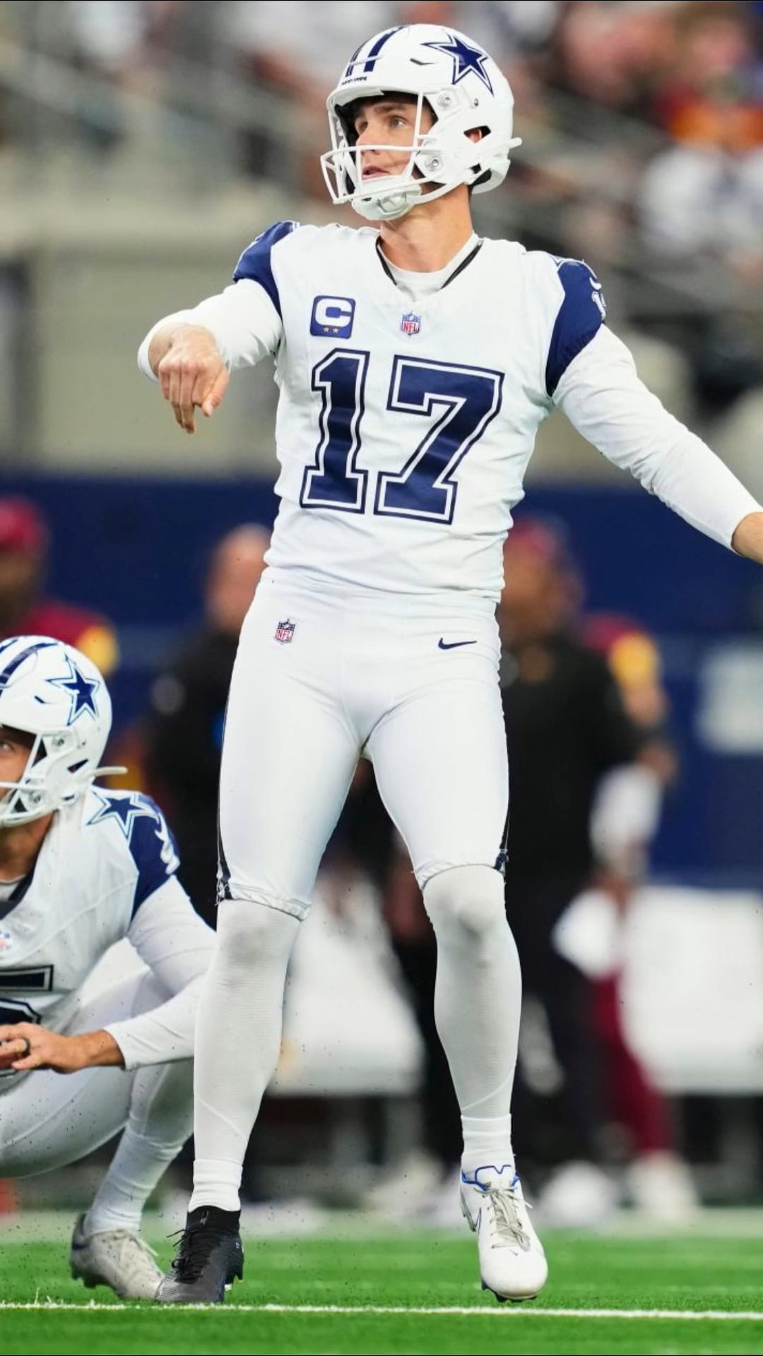 Cowboys’ Aubrey Becomes First Kicker To Hit Fifth 60-Yarder...