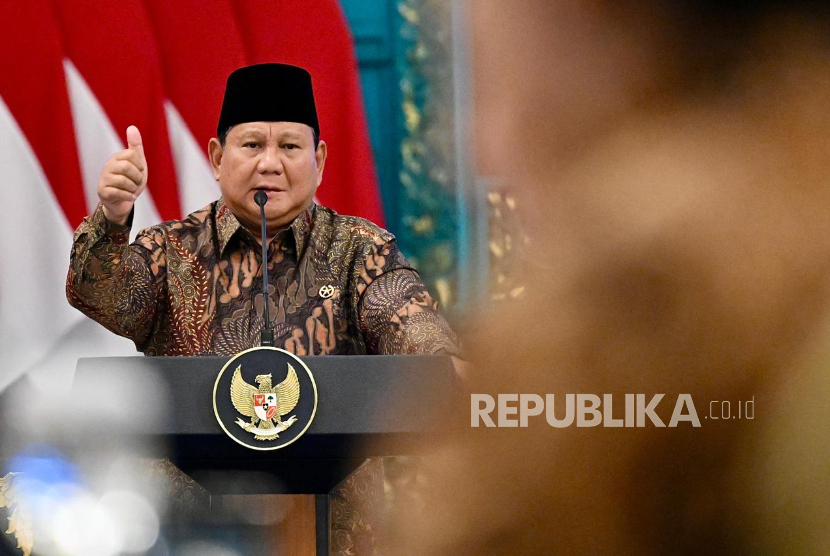 Prabowo Minta Menteri Pendidikan Tingkatkan Peringkat UI Masuk 100 Besar Dunia