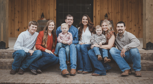 AA1OQFxx Agritourism Boosts Economy and Education in Lucedale