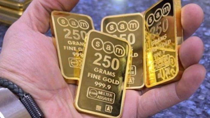 Harga Emas Antam Turun Tipis, 21 Oktober 2025 Melonjak Tinggi