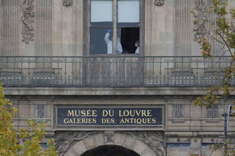 Museum Louvre Dirampok, Ini Daftar Barang yang Hilang: Koleksi Napoleon hingga Ratu Perancis Raib