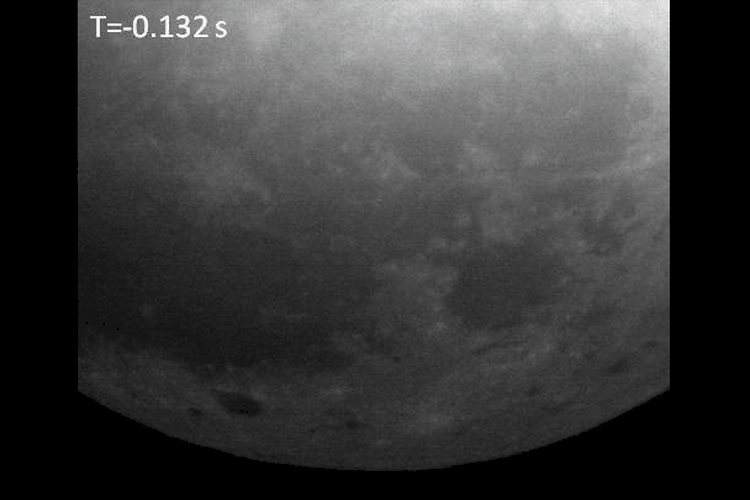 Cahaya Mysterious di Bulan: Fenomena Aneh yang Membingungkan Ilmuwan