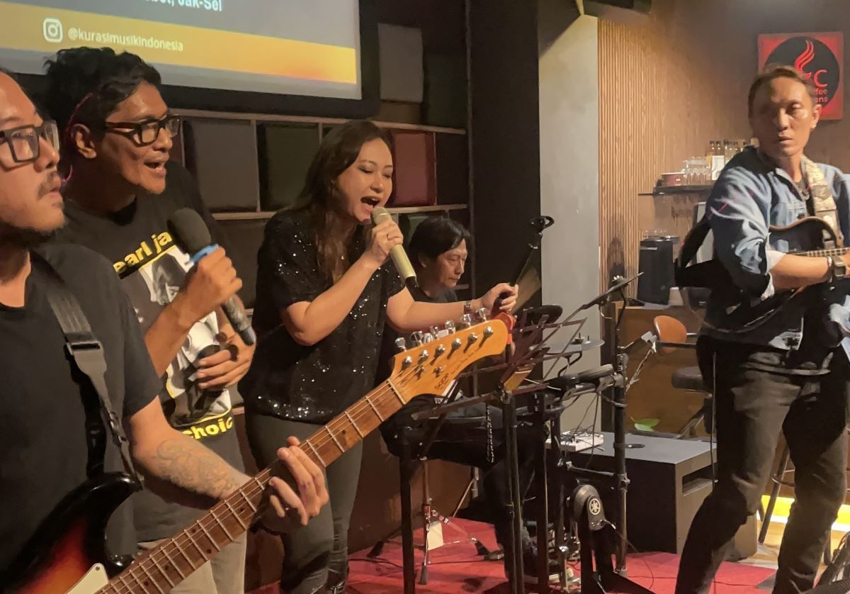 Edisi 52 Kurasi Musik: Ruang yang Menyatukan Idealisme dan Industri