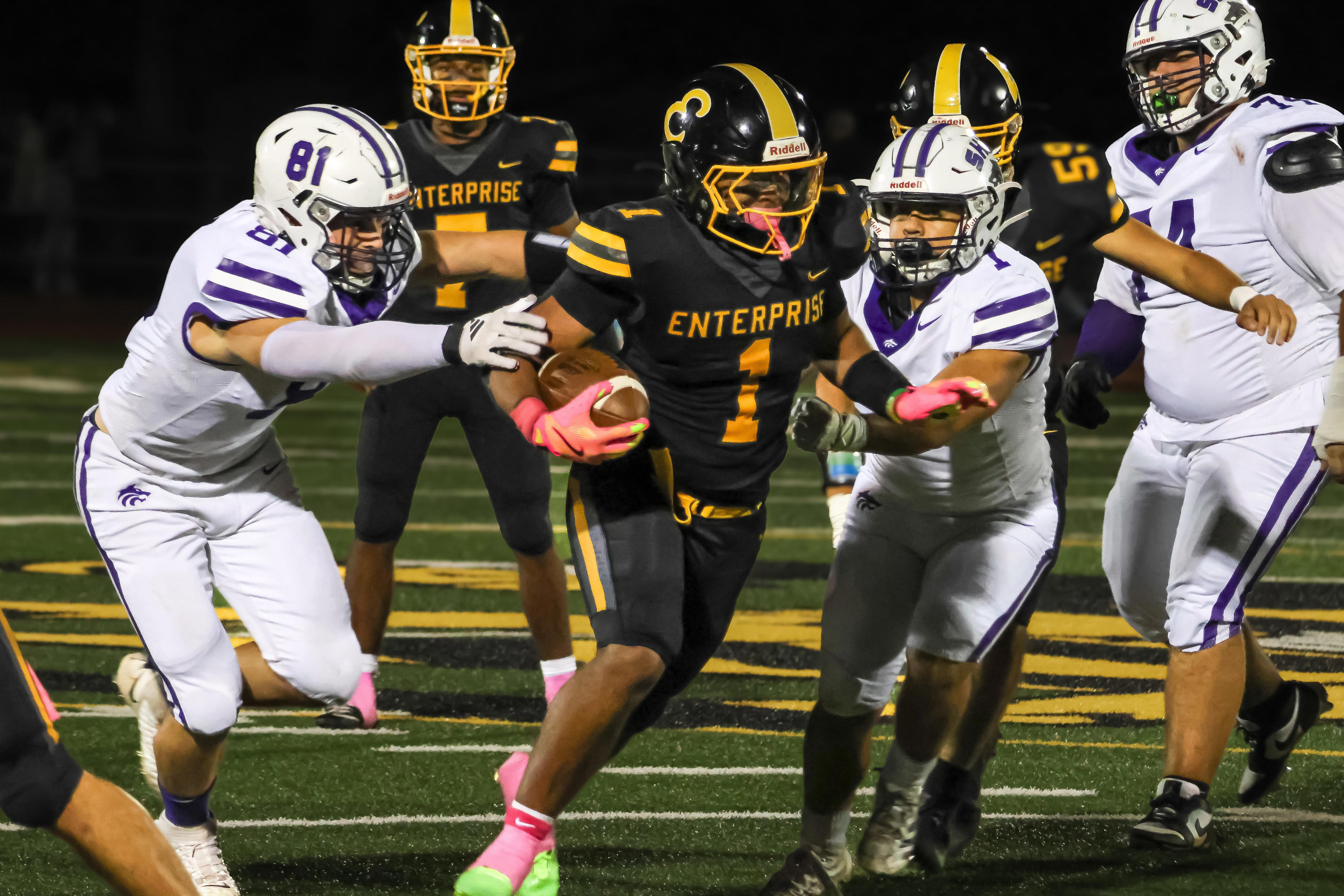 Live updates: Redding area Week 9 high school football scoreboard