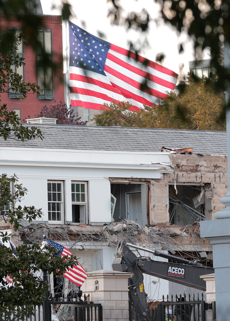 Demolition begins at White House to make way for Trump's new ballroom