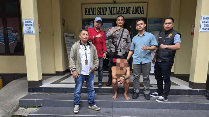 6 Peristiwa Populer: Pria Bacok Korban 3 Kali di Pontianak, Pasar Rantau Panjang Ambruk