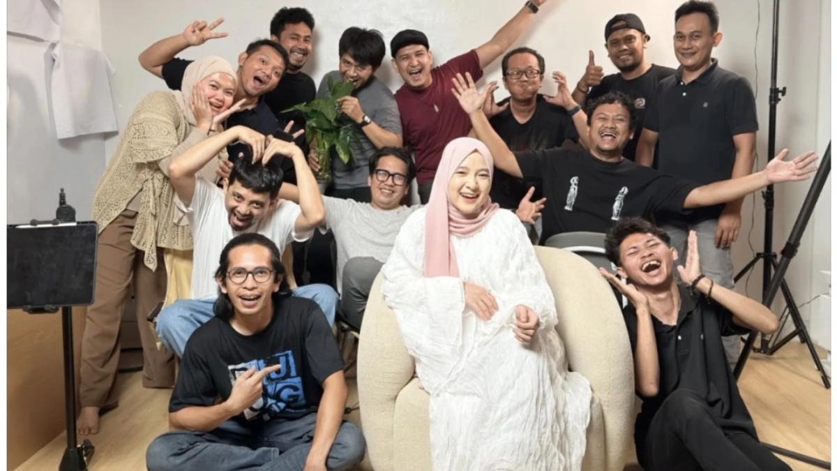 Momen Nissa Sabyan Nyanyi Lagu Baru, Mata Tertuju ke Perut, Lirik Jadi Tanda Kehadiran Buah Hati