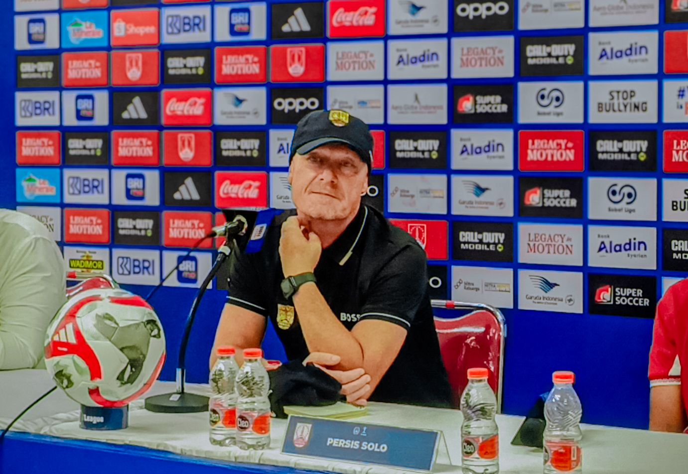 Peter de Roo Bongkar Kesalahan Pemain Persis Pasca Kekalahannya