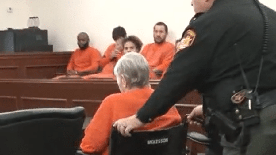 Ohio woman accused of stealing $300K from disabled clients, has prior ...