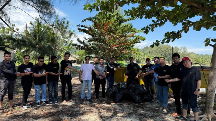 Forum BUMN Gorontalo Gelar Aksi Bersih Pantai dan Sosial, Bentuk Kepekaan Lingkungan