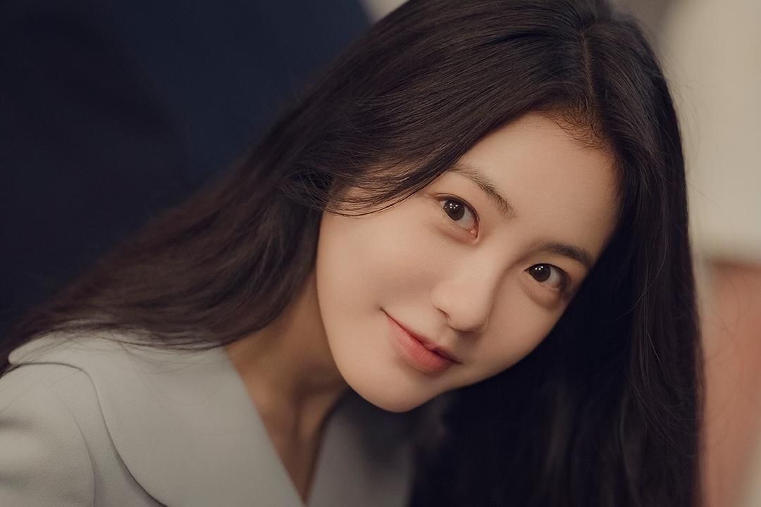 Sifat Kim Da Mi dan Shin Ye Eun Berbeda dari Heo Nam Jun dalam Seratus Kenangan