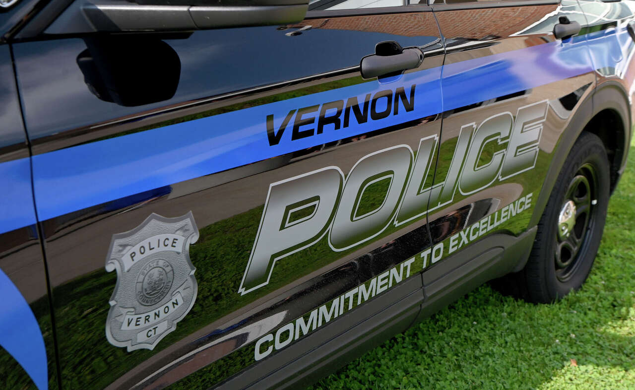 Vernon motorcyclist injured in Hartford Turnpike crash, police say