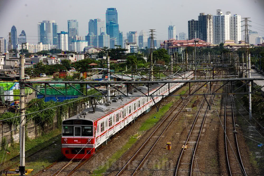 Rute KRL Bakal Perpanjang ke Padalarang-Cicalengka dan Cikarang-Cikampek