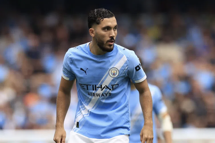 Guardiola Pujikan Rayan Cherki Jelang Pertandingan City vs Villarreal