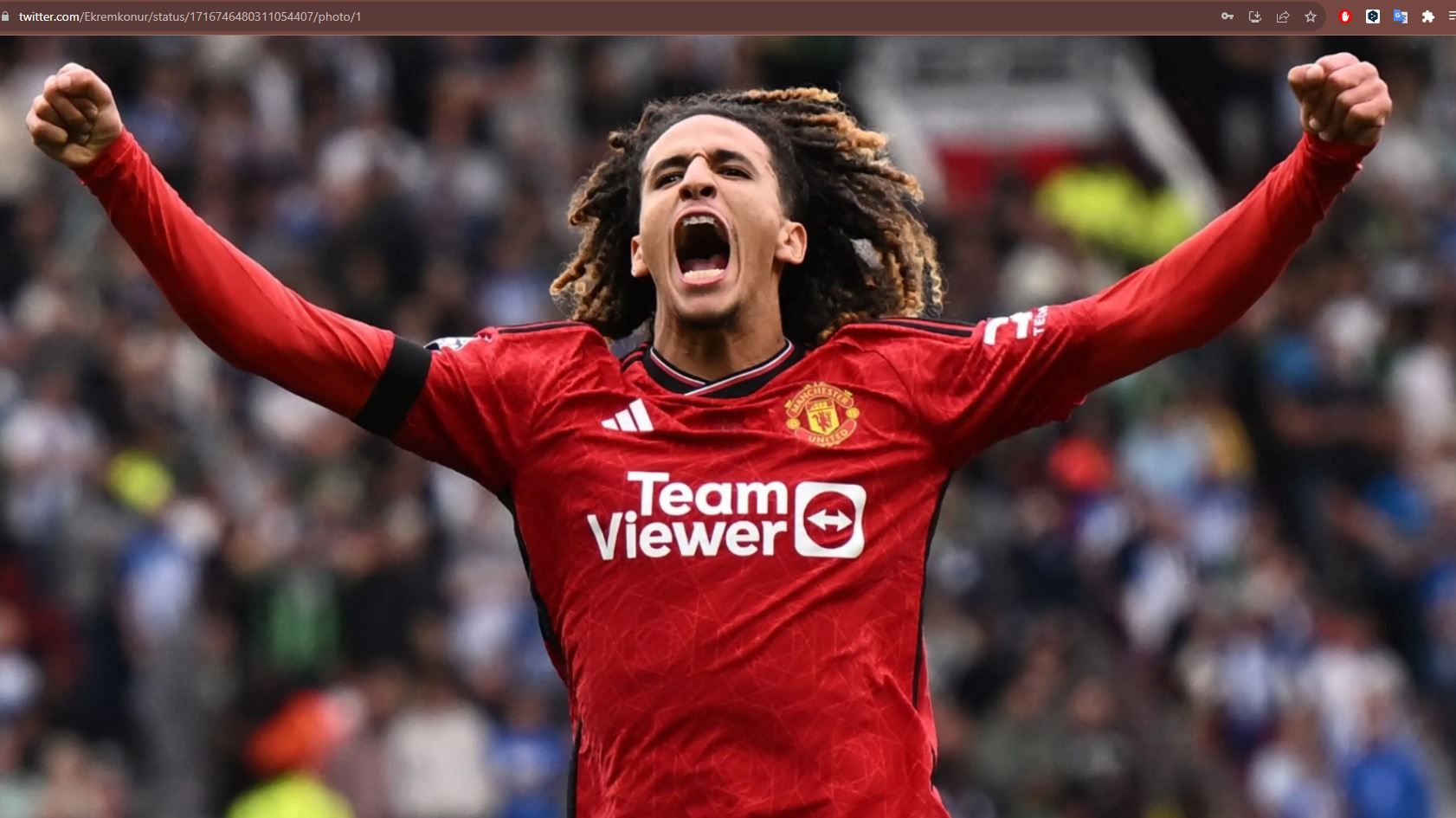 Pemain Mantan Man United Diperiksa Polisi Terkait Perilaku Tidak Terpuji ke Fans Lawan