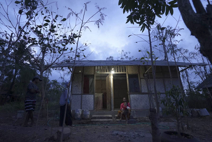 Dari Pegunungan Arfak ke Musi Banyuasin: Saat Cahaya Jadi Simbol Keadilan Energi 1 AA1ORkBk