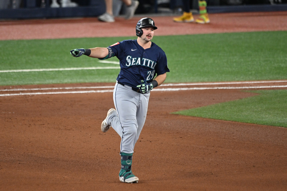 Mariners Announce Cal Raleigh News on Friday