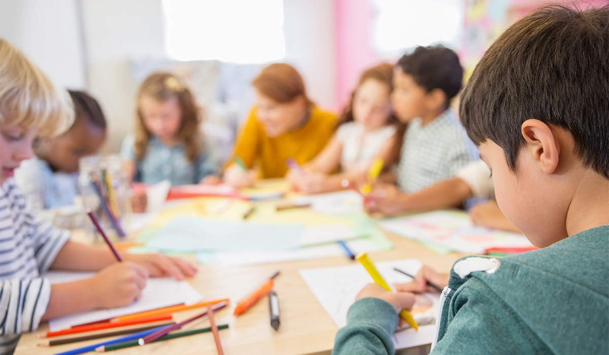 AA1OS1Fq Lone Parents Barred from Education by High Childcare Costs