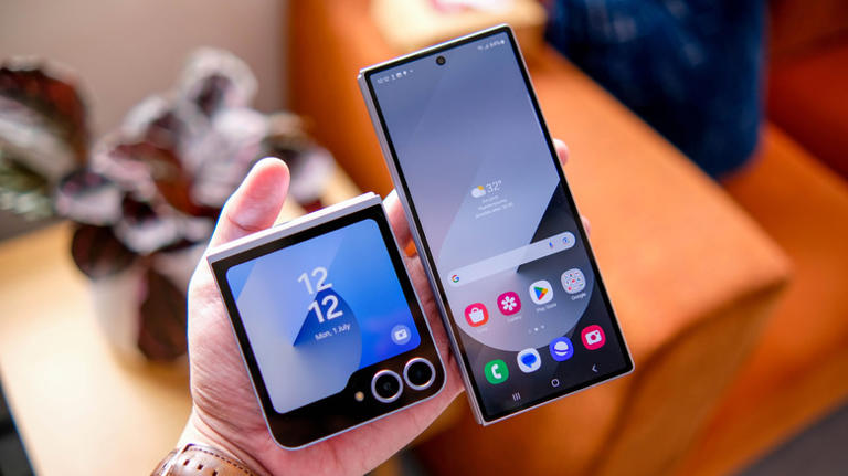 iPhone 20 And First iPhone Flip Foldable: Release Roadmap And Key Specs ...