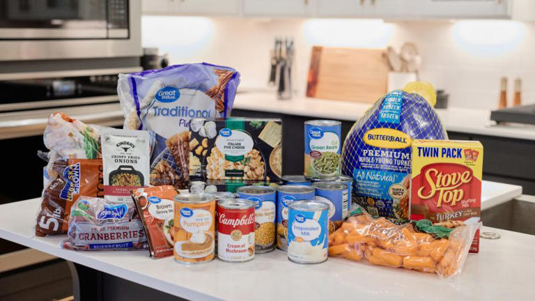 Walmart s Thanksgiving Meal Basket will feed 10 people for under $40