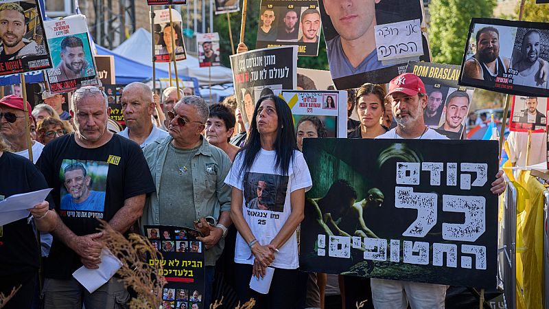 Fact-checking claims that no female hostages made it out of Gaza