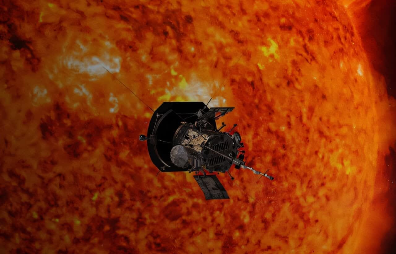 Parker Solar Probe flying in front of the sun. (CREDIT: Queen Mary University)