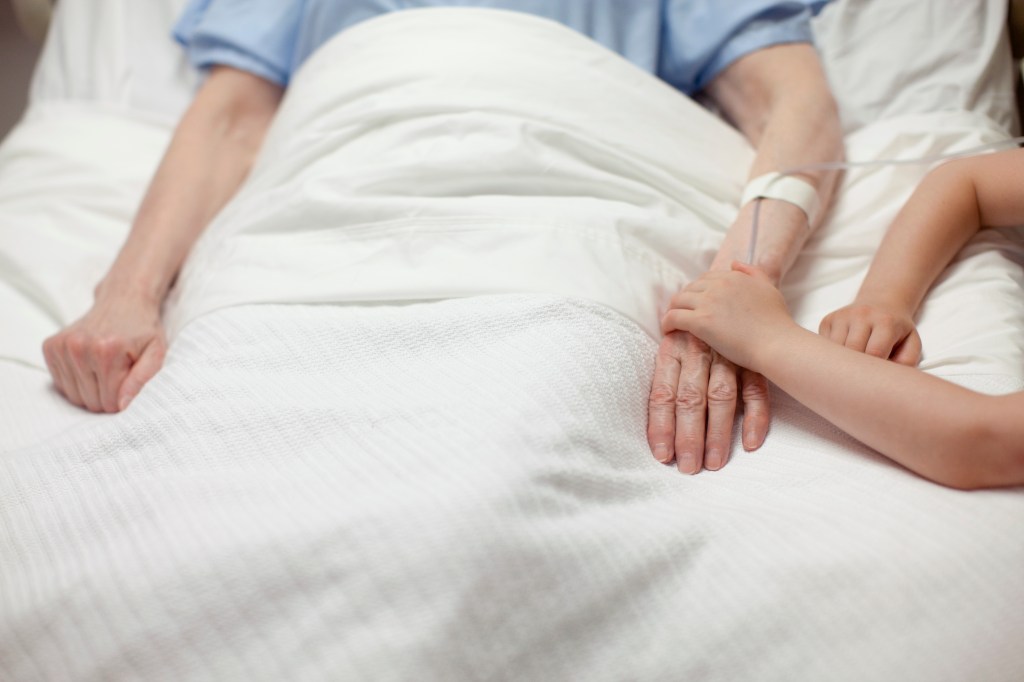 What really happens when you’re dying, according to an end of life expert