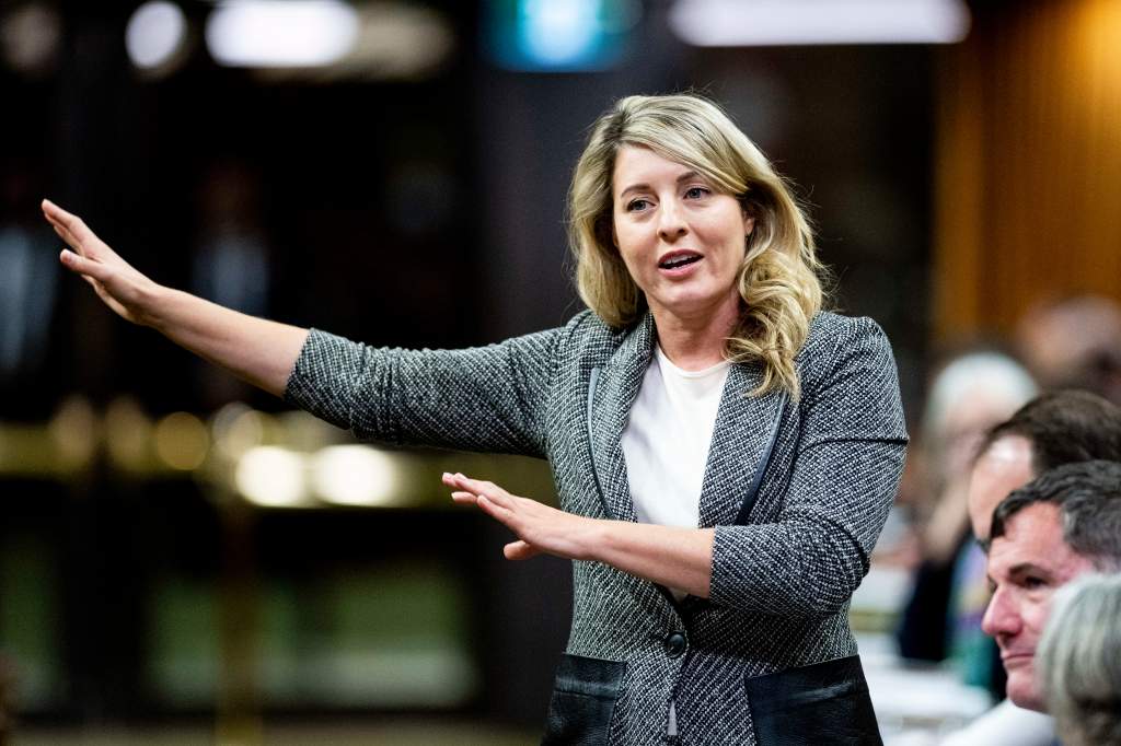 Ottawa launching Stellantis dispute resolution process over Brampton cuts