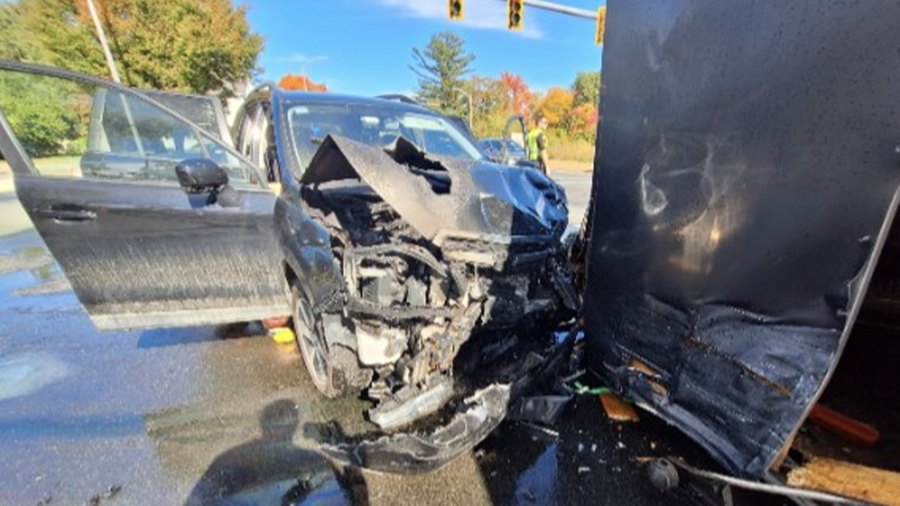 Woman charged with OUI following crash in South Hadley
