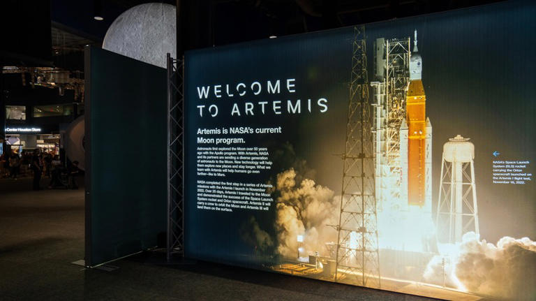 NASA Is Already Building Artemis 3, So What's The Holdup With Artemis 2?