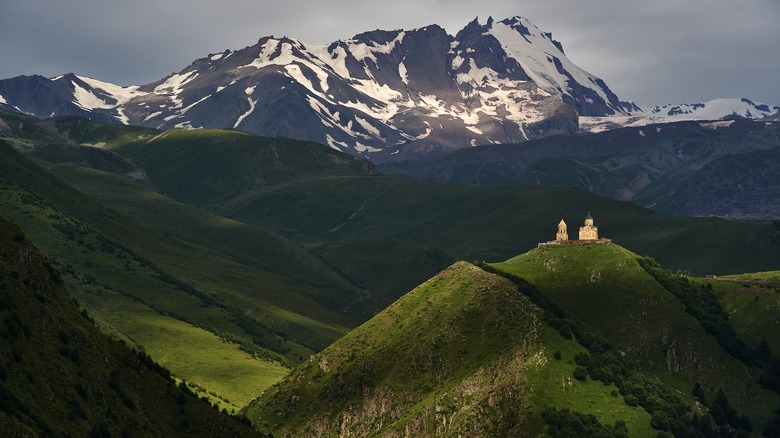 Epic Multi-Country Hikes For The Bold And Adventurous