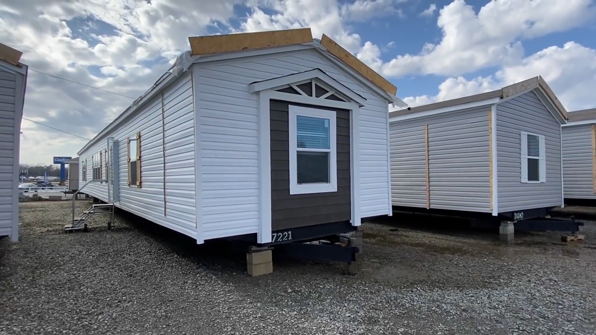"Major" by Clayton Homes | 3 Bed, 2 Bath Mobile Home Tour