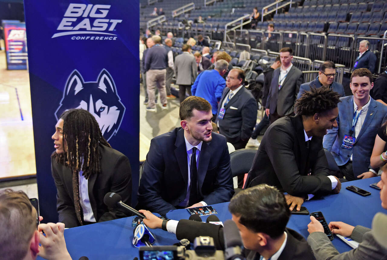UConn men's basketball team's rivalry with St. John's keeps getting better