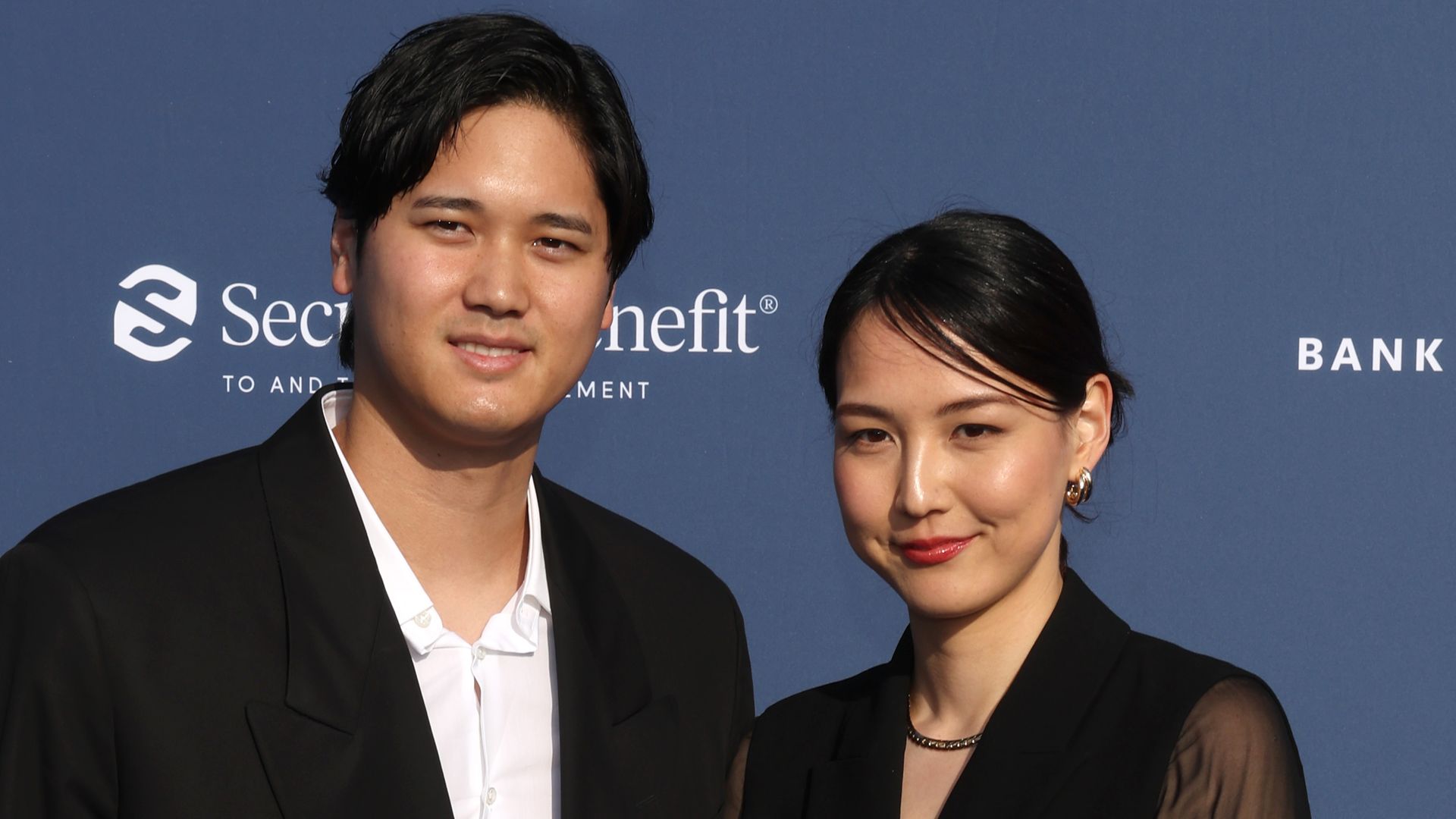 Uncovering the Mystery of Shohei Ohtani's Wife, Height, Weight, and Stats: A Look into the Life of Baseball's Rising Star