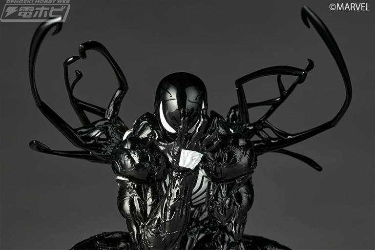 ブラックスーツ姿がかっこいい！シンビオート・スパイダーマンが