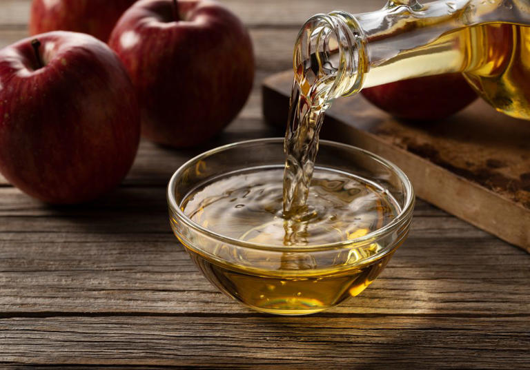 can-apple-cider-vinegar-really-help-you-lose-weight-a-nutritionist