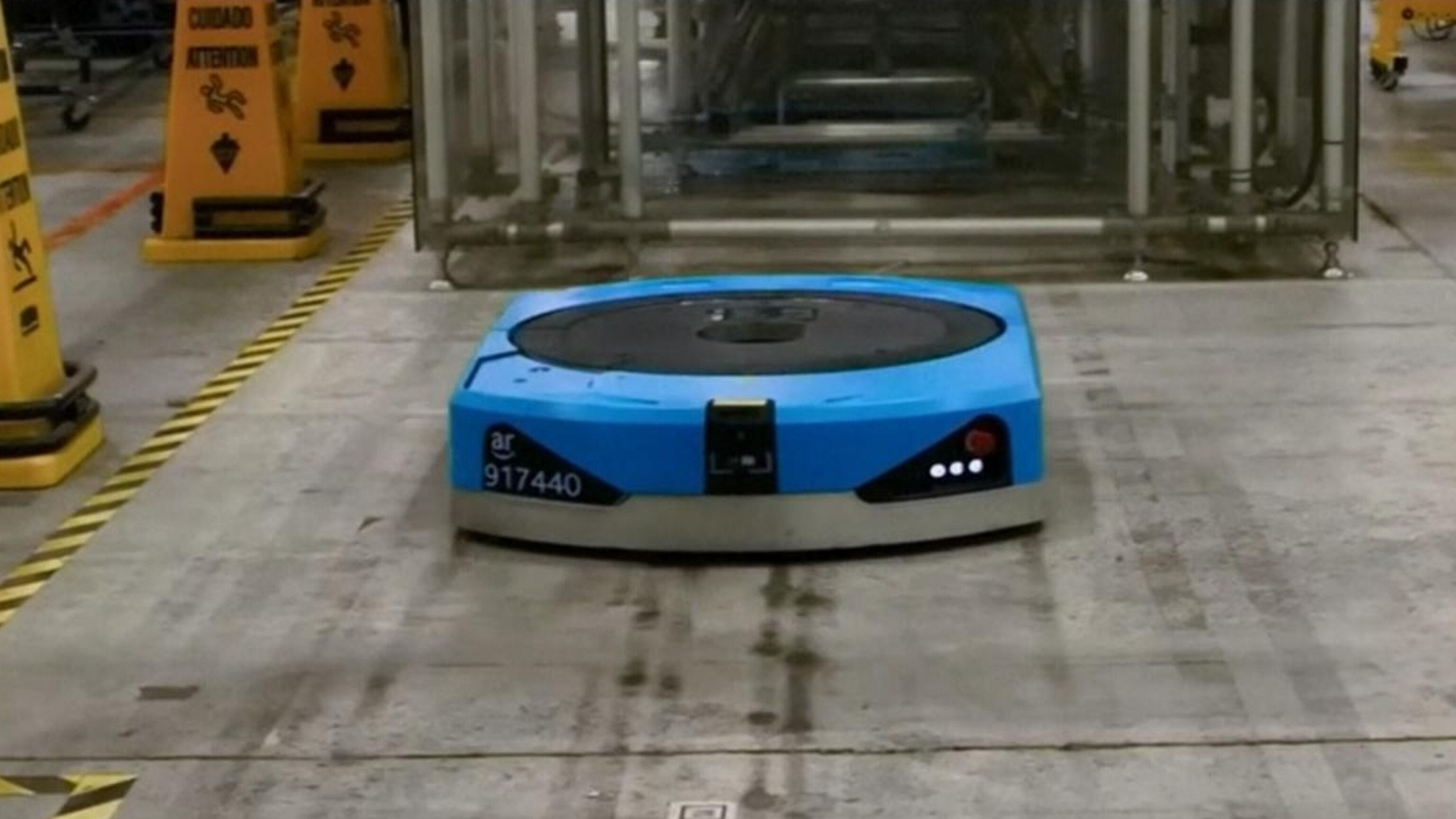 Robots could replace 600,000 jobs at Amazon: Report