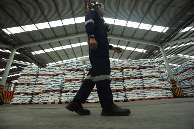 Sejarah Baru Era Presiden Prabowo, Pupuk Indonesia Siap Dukung HET Turun