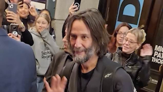 Keanu Reeves super fan tries to break into star's car