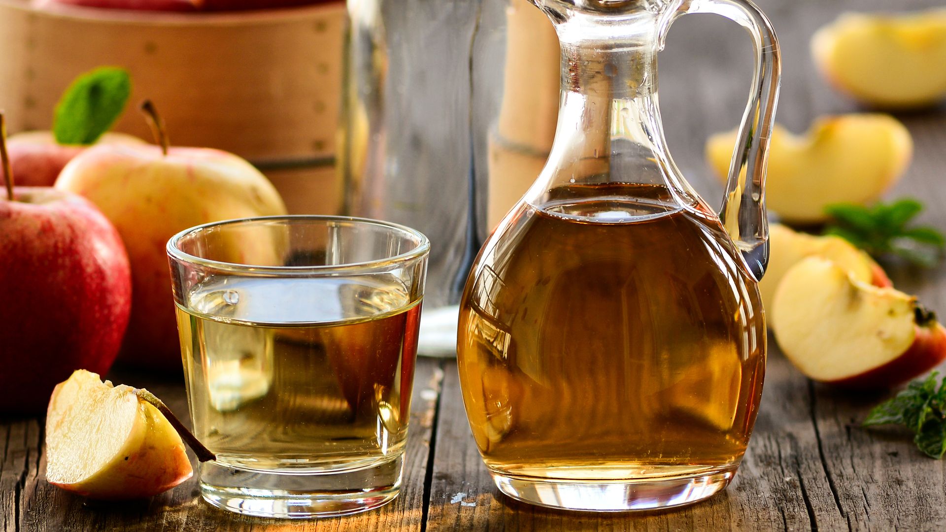 can-apple-cider-vinegar-really-help-you-lose-weight-a-nutritionist