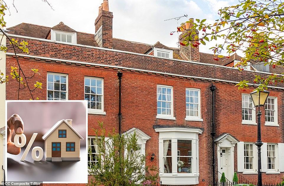 Half of mortgage borrowers fix for two years: Is it worth the risk?