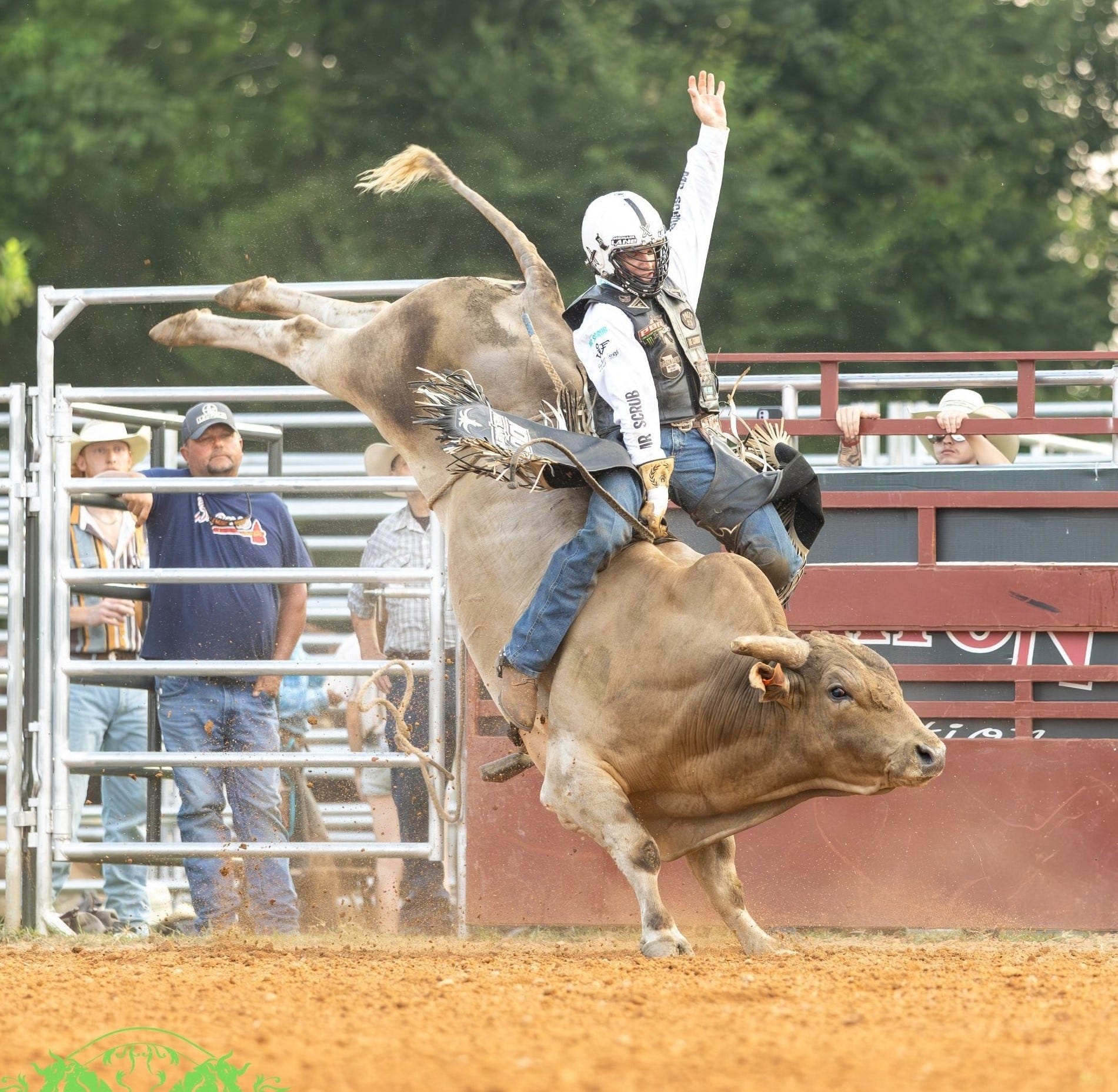 Rodeo in Blackstone with bull riding, barrel racing, team roping, kids ...