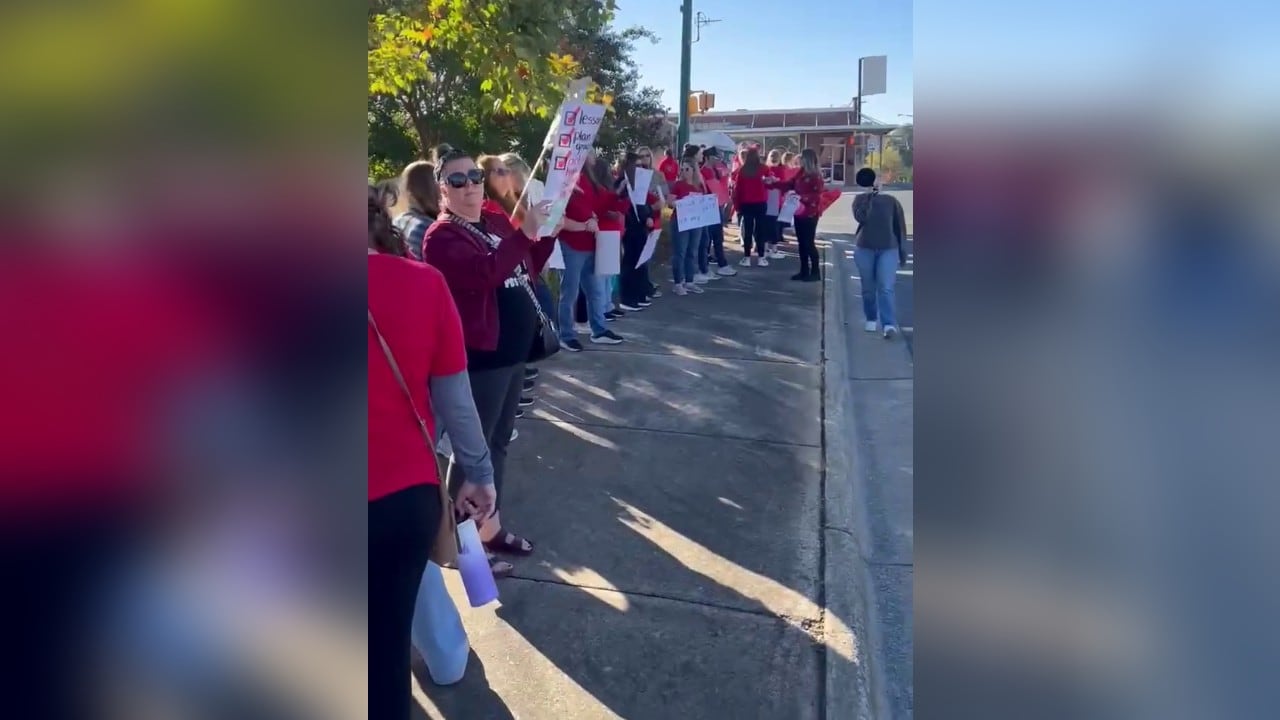 Union County teachers protest for better pay