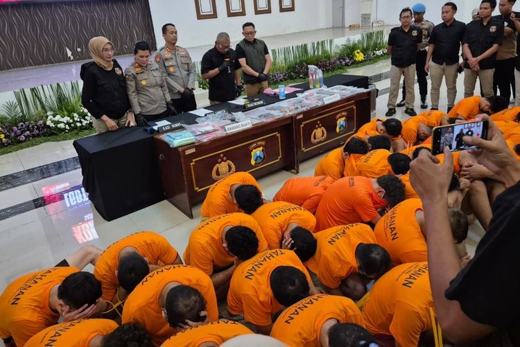 Polisi Bongkar Motif Pesta Sesama Jenis di Surabaya: Cari Kesenangan dan Sensasi