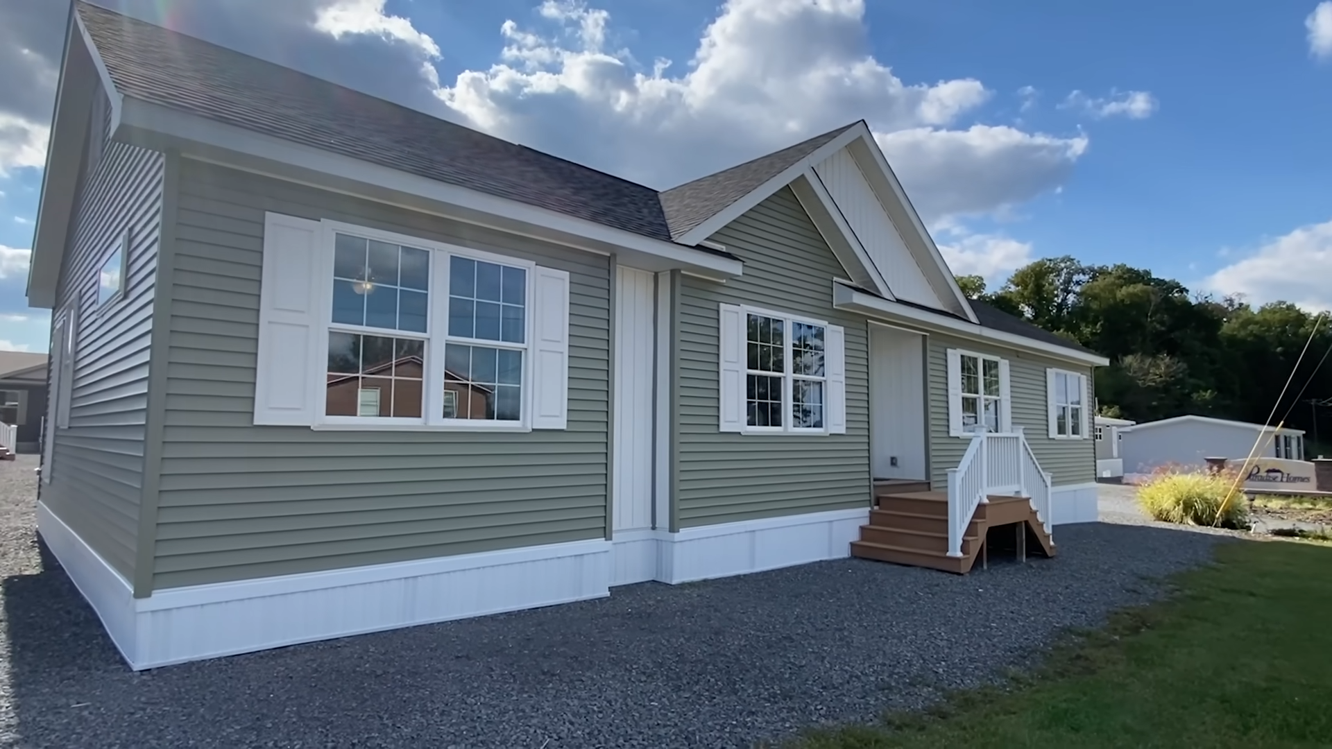 "Grand Prairie" by Manorwood Homes | 3 Bed, 2 Bath Prefab House Tour