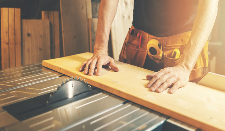 Miter Saw vs. Table Saw: What’s the Difference?
