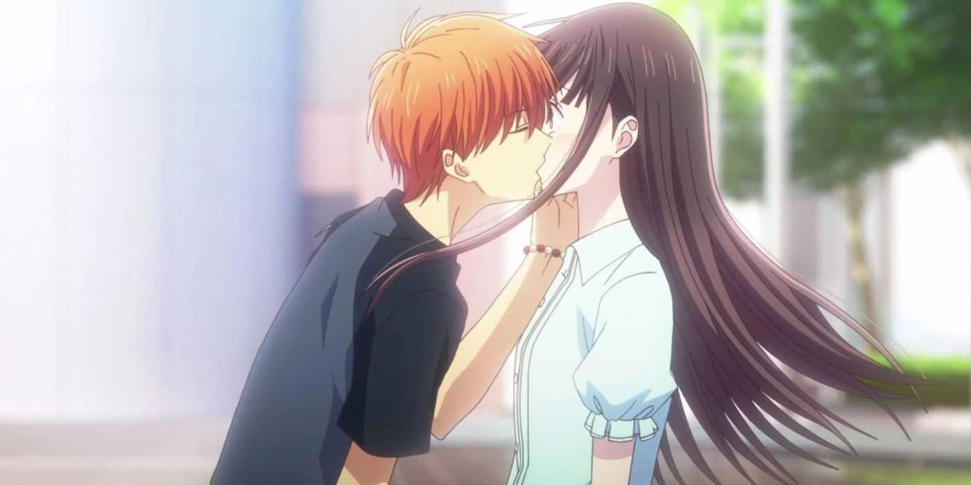 Kyo kisses Tohru in 2019's Fruits Basket.
