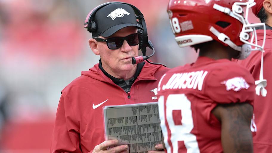 Arkansas, Texas on opposite ends of coaching carousel ahead of rivalry